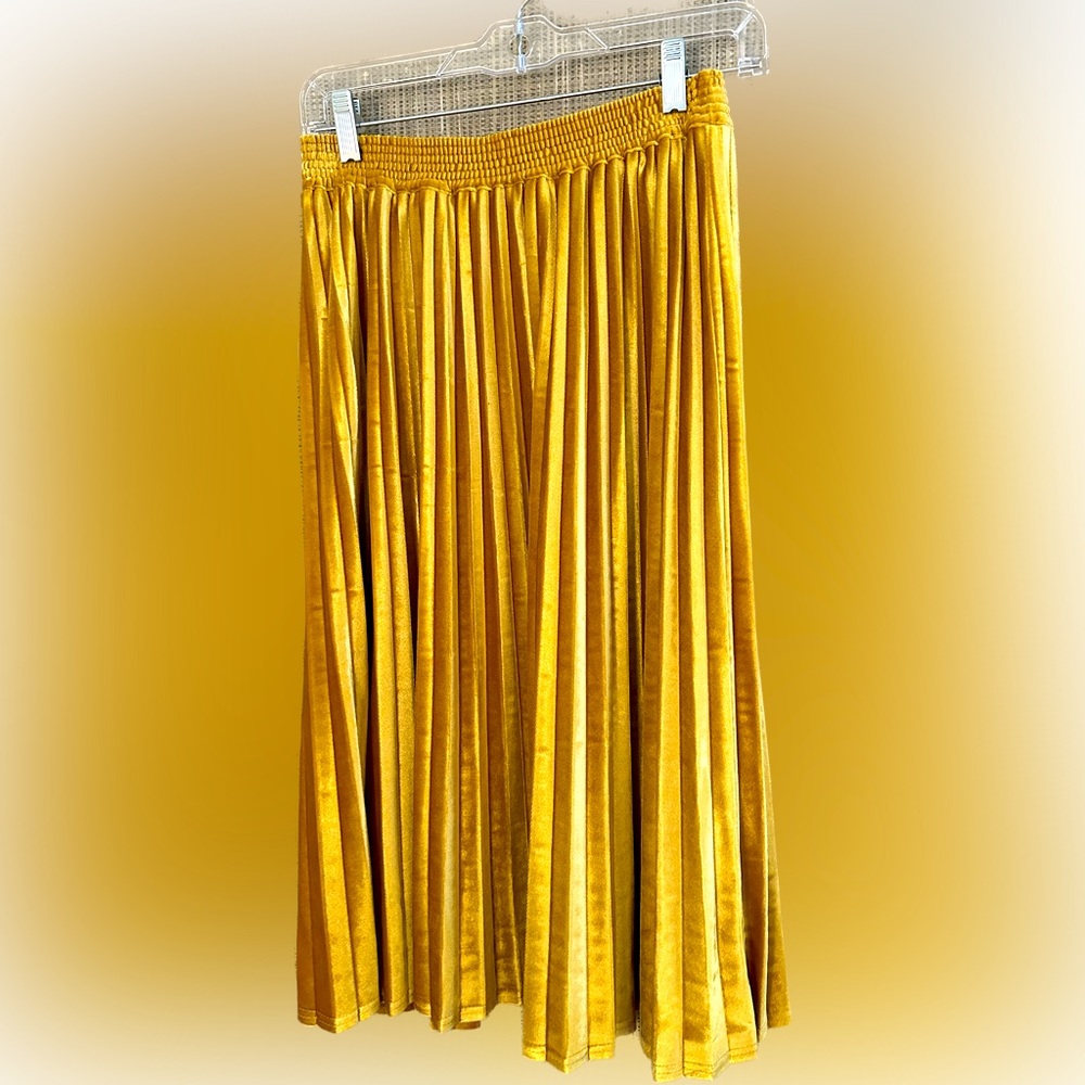 a new day Velvet Gold Skirt